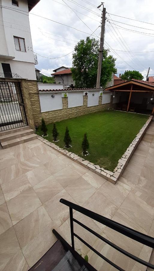 Къща За Гости Чечев Saparewa Banja Exterior foto